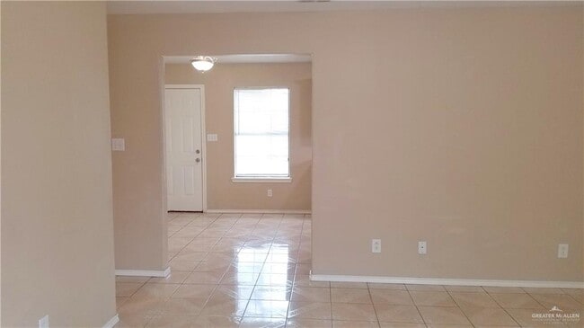 Foto del edificio - 40 Mile 11 N