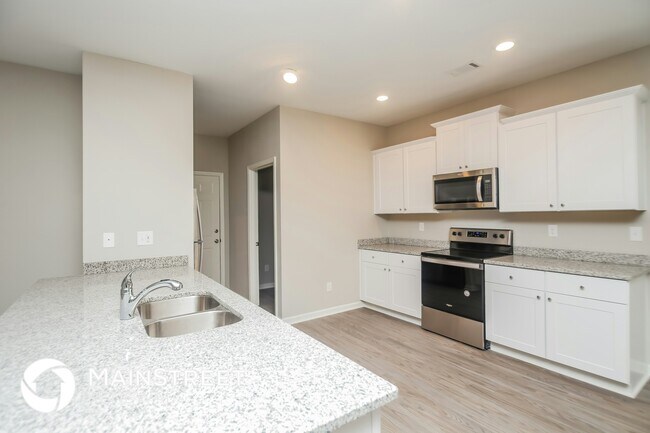 Building Photo - 312 Augusta Woods Dr