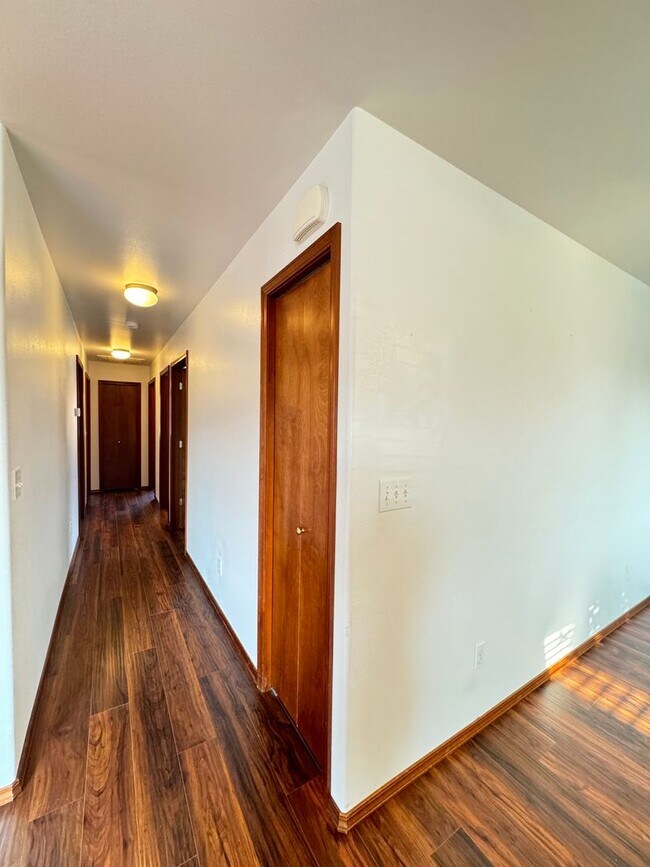 Building Photo - Nice Home in Kennewick