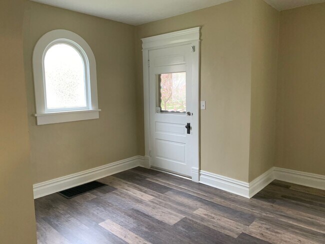 Foto del edificio - GALION HOME AVAILABLE IN AUG!