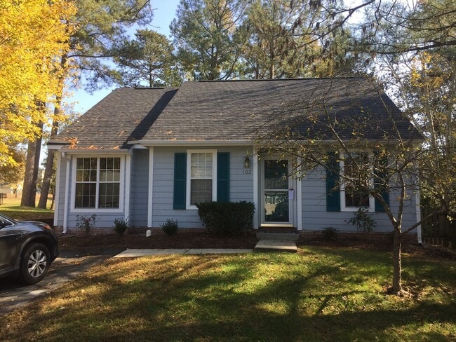 Charming 3 Bedroom House in Chapel Hill! - Charming 3 Bedroom House in Chapel Hill!