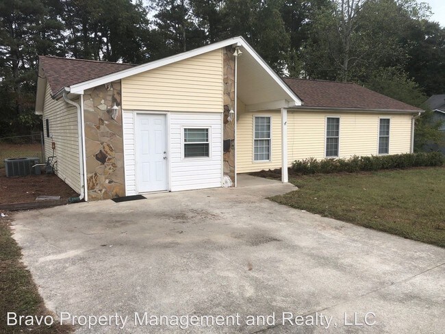 Building Photo - 4 br, 2 bath House - 2936 Gwinnstone Circle