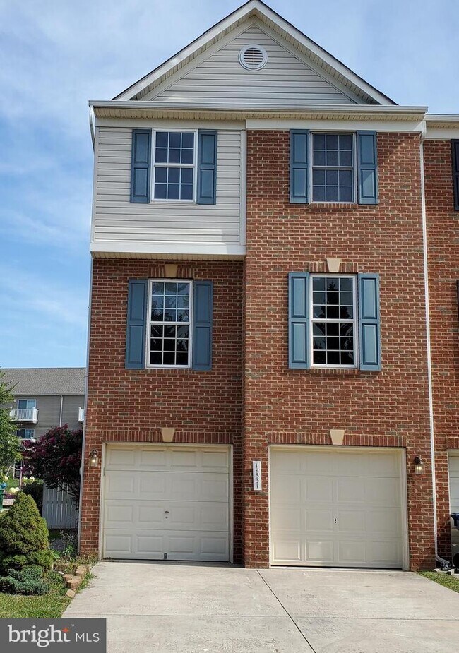 18331 Roy Croft Dr, Hagerstown, MD 21740 Townhome Rentals in