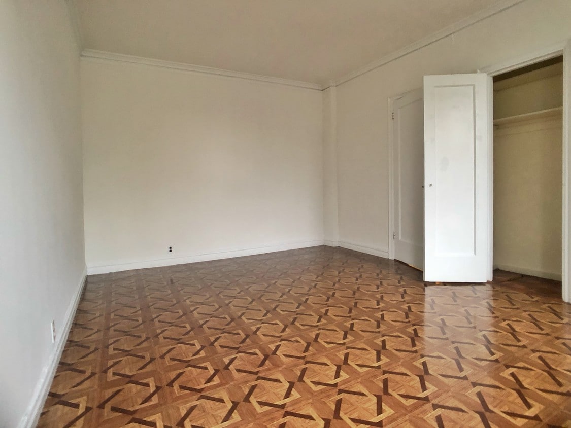 Primary Photo - 1500 Grand Concourse
