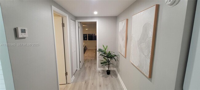 Foto del edificio - 1200 14th St