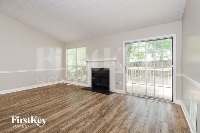 Building Photo - 1821 Hickory Creek Ct NW