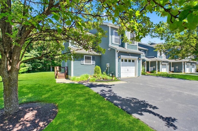 Building Photo - 295 Pinebrook Dr