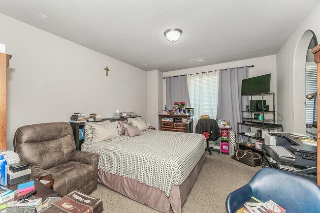 Foto del edificio - 3549 Taylor Ln