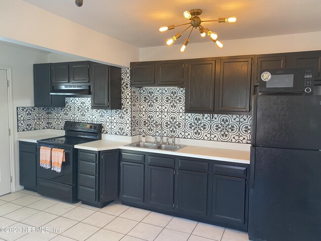 Foto del edificio - 902 2nd St N