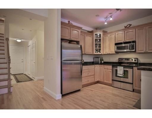 Building Photo - 60 Merrimac St
