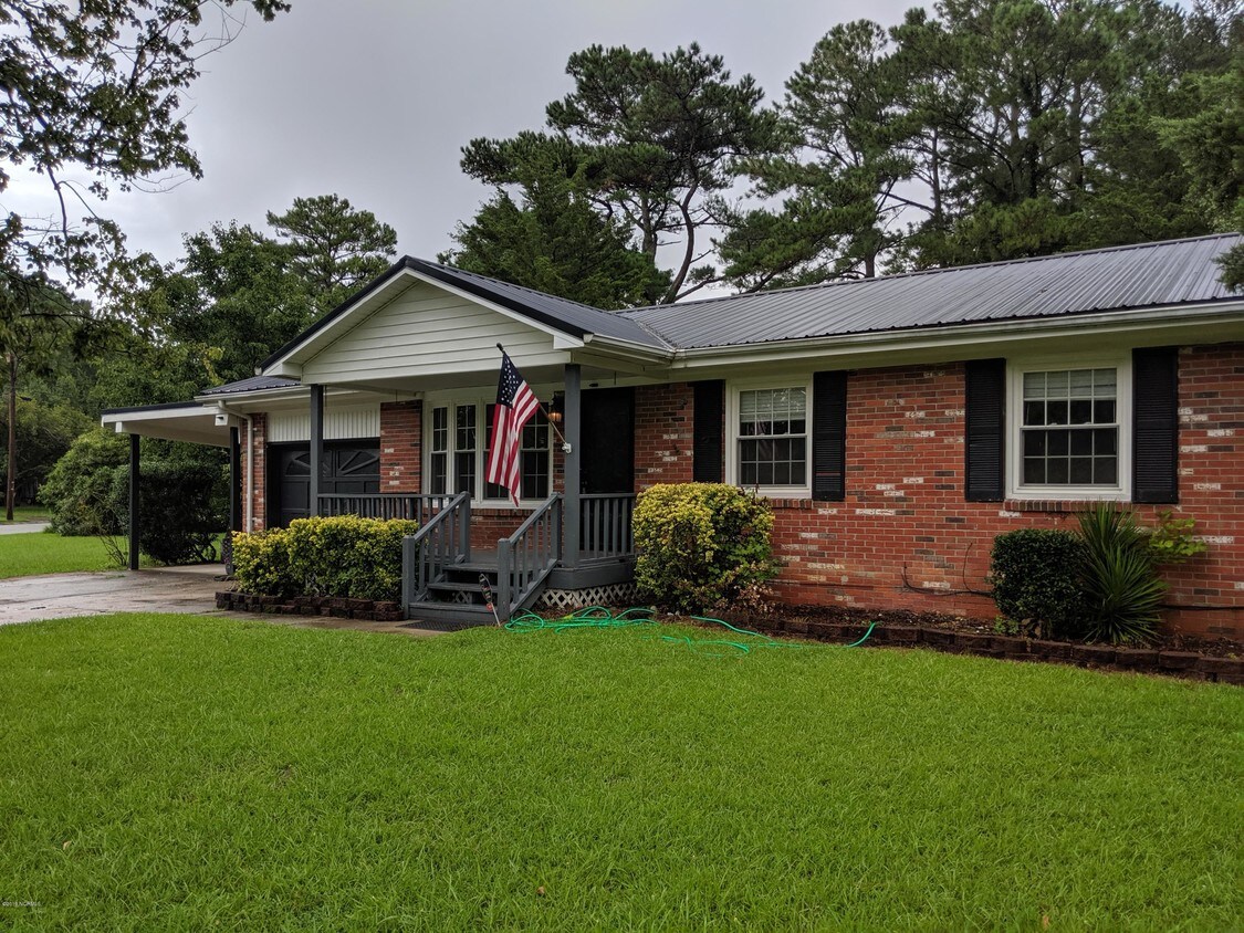 700 Dennis Rd, Jacksonville, NC 28546 House for Rent in Jacksonville