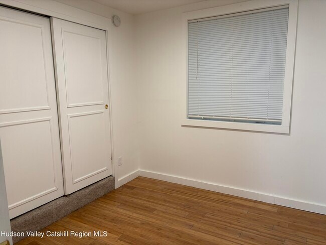 Building Photo - 55 Livingston St