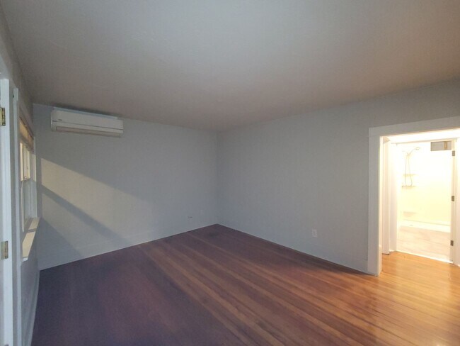Foto del edificio - Charming 2 bed 1 bath