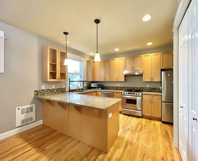 Foto del edificio - Great Townhome For Rent