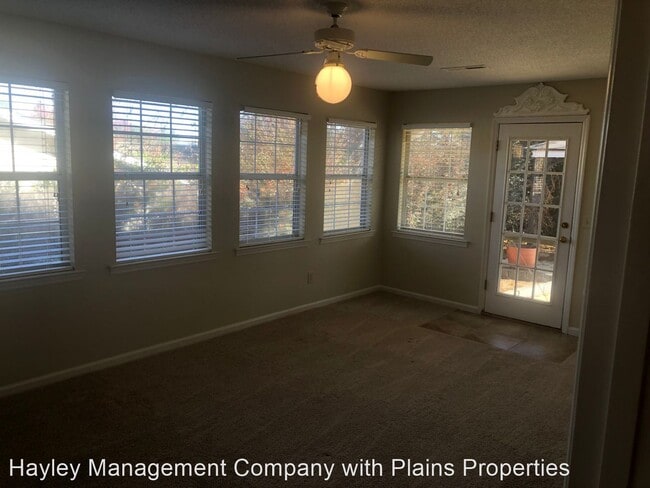 Foto del edificio - 3 br, 2 bath House - 2111 Henderson