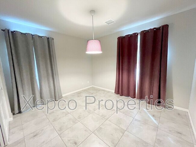 Foto del edificio - 74374 Xavier Ct