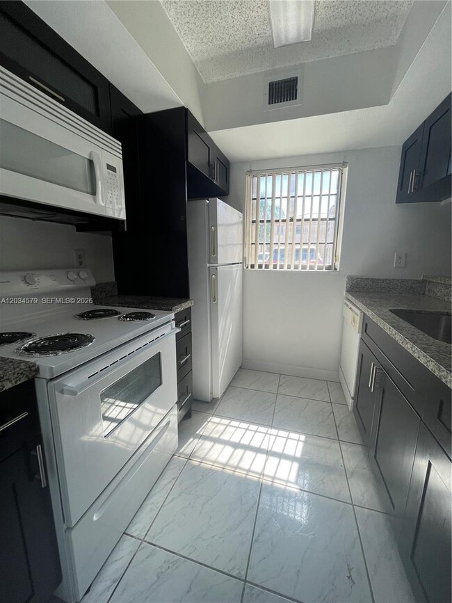 Building Photo - 18230 Mediterranean Blvd