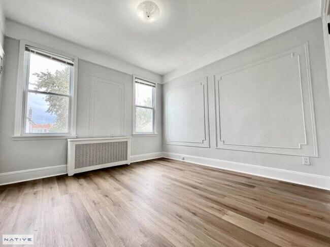 Foto del edificio - 2 bedroom in MASPETH NY 11378
