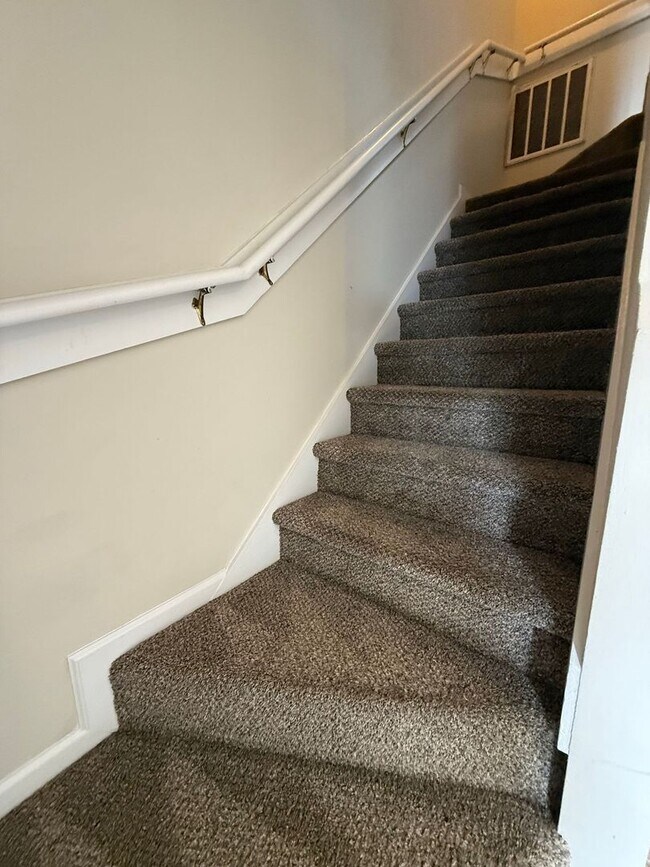 Foto del edificio - 2 bedroom, 2.5 Bath Townhouse