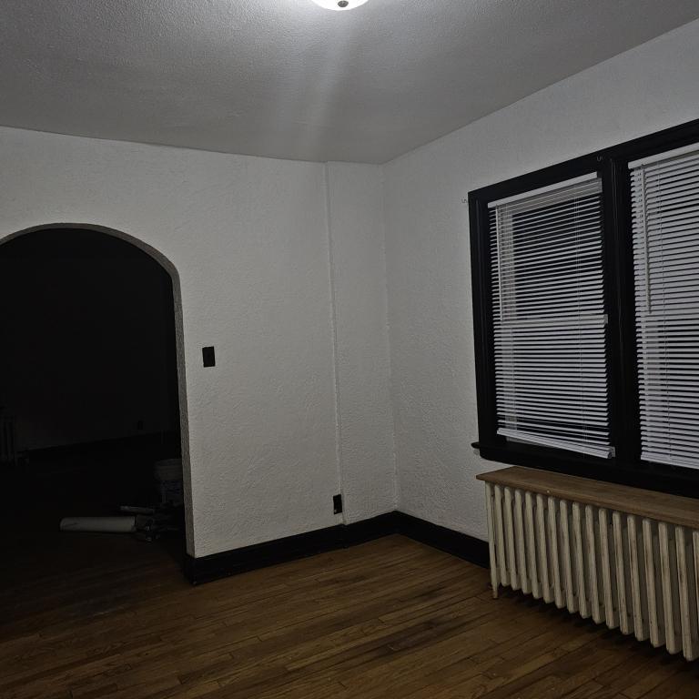 Foto del edificio - 1114 E 22nd St