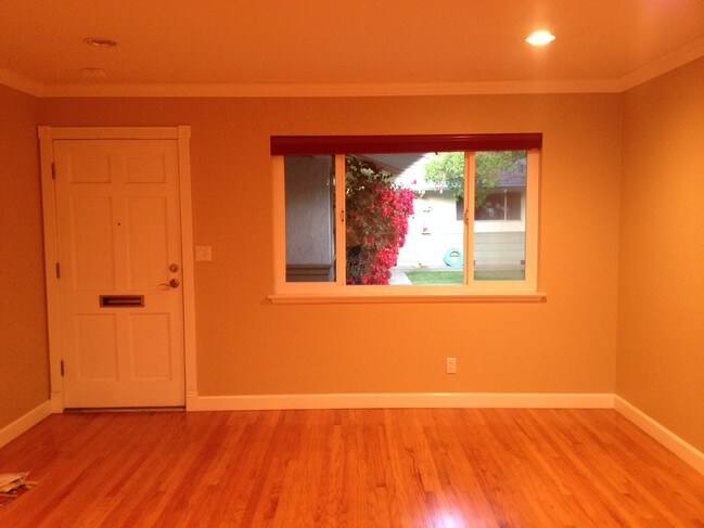 564 Annie Laurie St Mountain View Ca 94043 Townhouse For Rent In Mountain View Ca Apartments Com