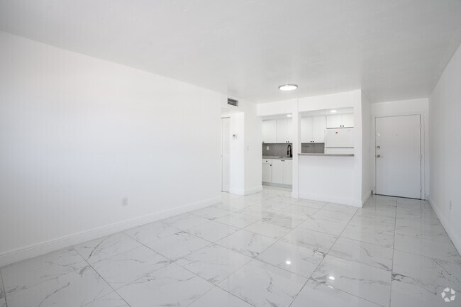 1BR, 1BA - 550SF - Living Room/Kitchen - Blackstone Apartments