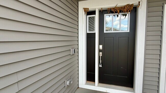Foto del edificio - 331 Red Oak Cir