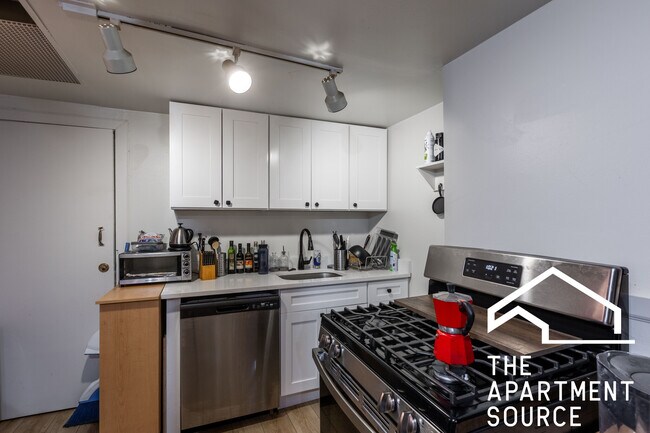 Foto del edificio - 2842 N Whipple St