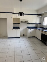 Building Photo - 6650 Av De Montmagny