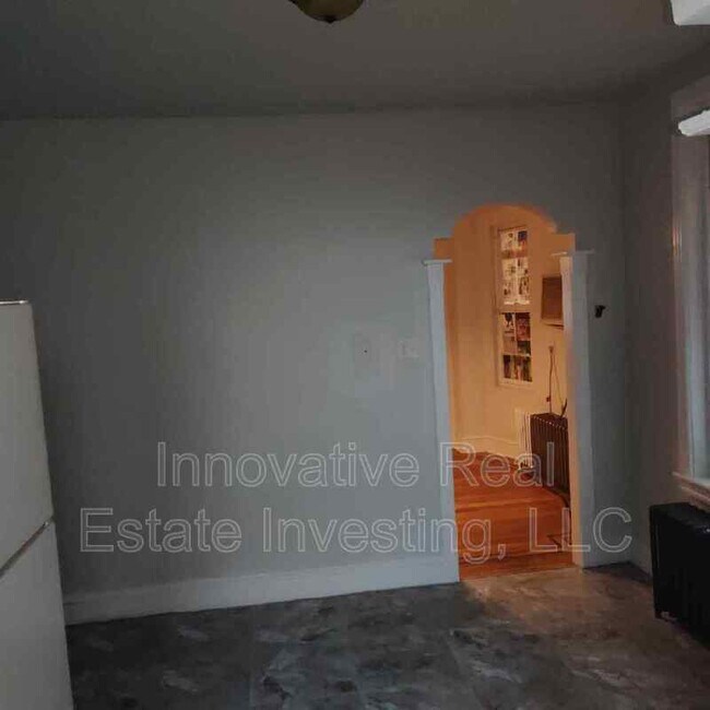 Building Photo - 2410 W Allegheny Ave