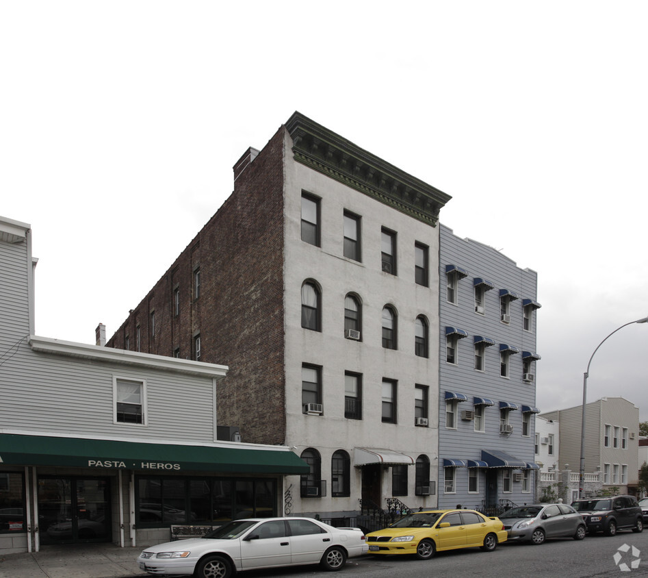 Primary Photo - 542 Lorimer St
