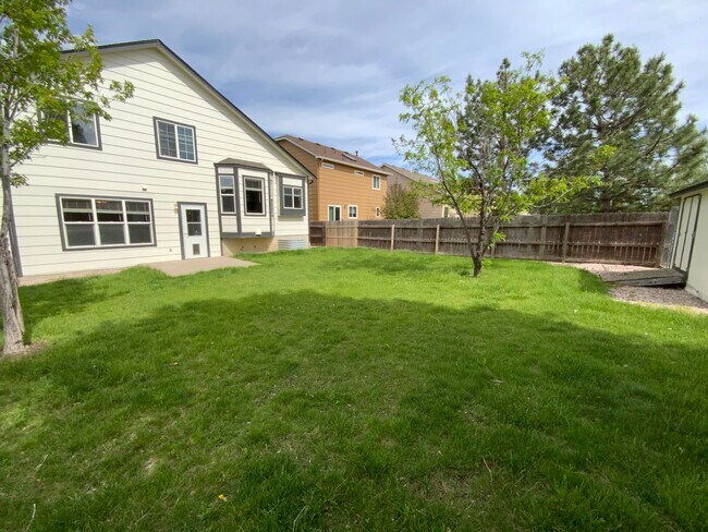 Foto del edificio - 5 Bedroom Home Available Near Briargate Pk...