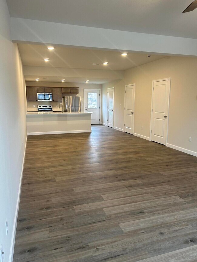 1035 STONEHAVEN Dr, Boonville, MO 65233 House Rental in Boonville, MO