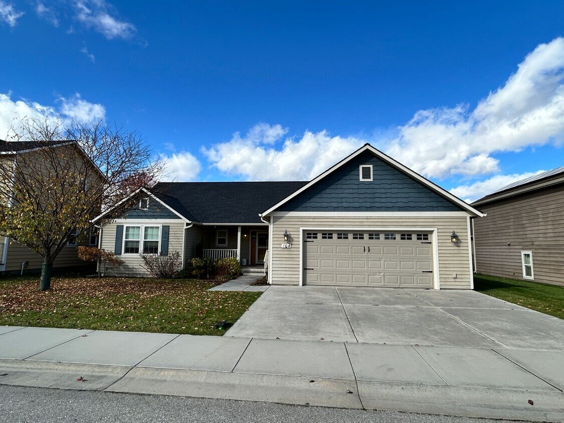 104 Sancherry Ln, Hamilton, MT 59840 House Rental in Hamilton, MT