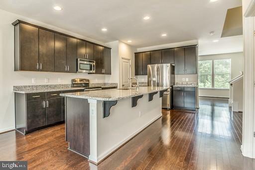 Foto del edificio - 8931 Garrett Way