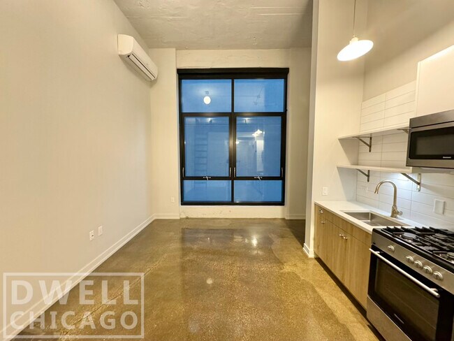 Foto del edificio - 152 W Huron St