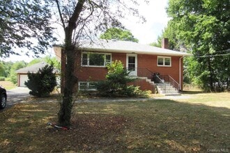 Building Photo - 1425 NY-82