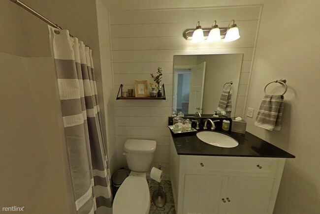 Building Photo - 3 br, 3.5 bath Townhome - 3624 East Flint ...