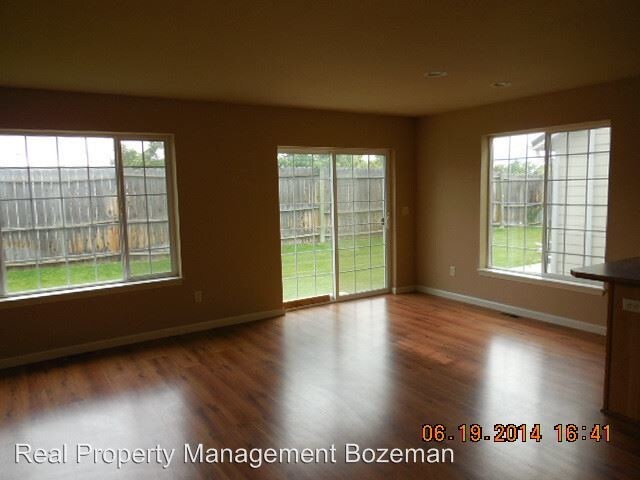 Building Photo - 337 Magdalene Way