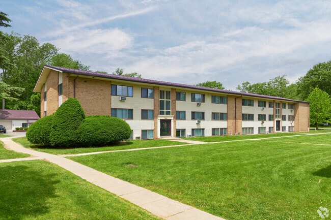 Apartment Building - Chili Garden Apartments