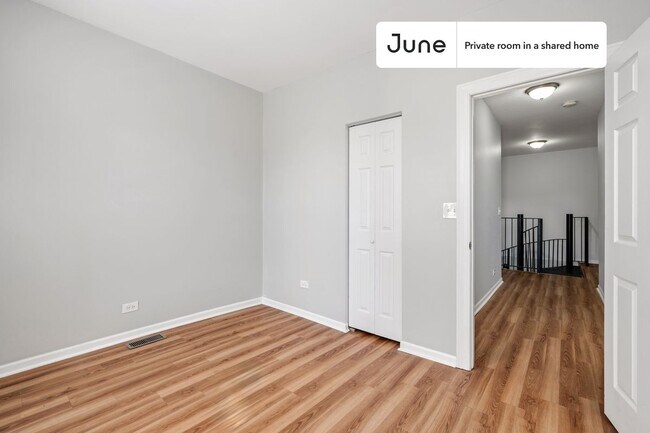 Foto del edificio - Room in Shared 4 bed/2 bath home