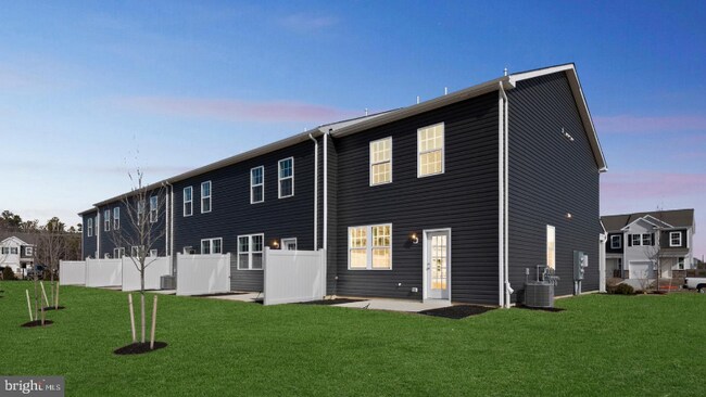 Foto del edificio - 19 Whaler Dr