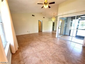 Building Photo - 10525 Putnam Ct