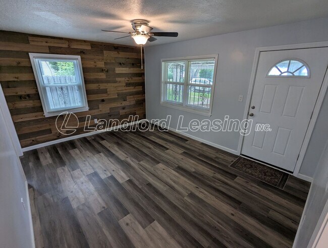 Foto del edificio - Completely Remodeled 3-Bedroom Ranch with ...