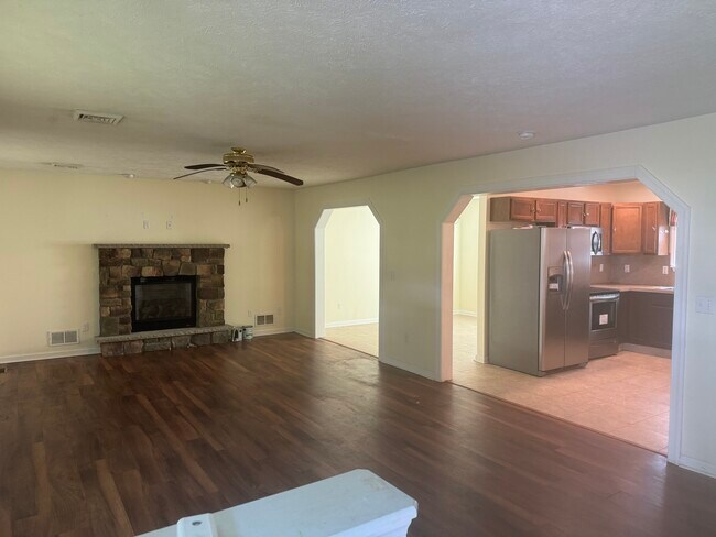 Building Photo - 7313 Meadowlark Dr
