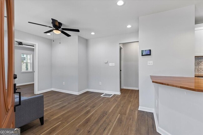 Photo - 187 Joe Louis Dr NW House