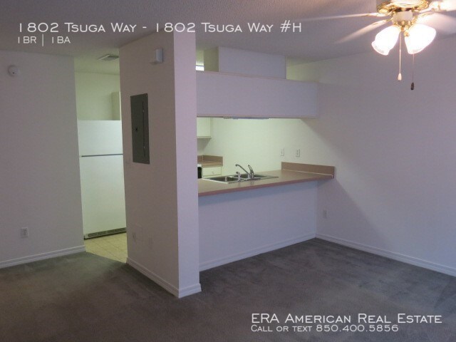 Building Photo - 1 Bedroom 1 Bath Apartment!