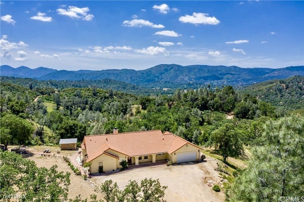 Primary Photo - 76334 Bryson Hesperia Rd