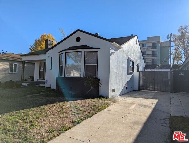 Foto del edificio - 3966 S Victoria Ave