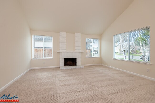 Building Photo - 4300 Arpeggio Ave